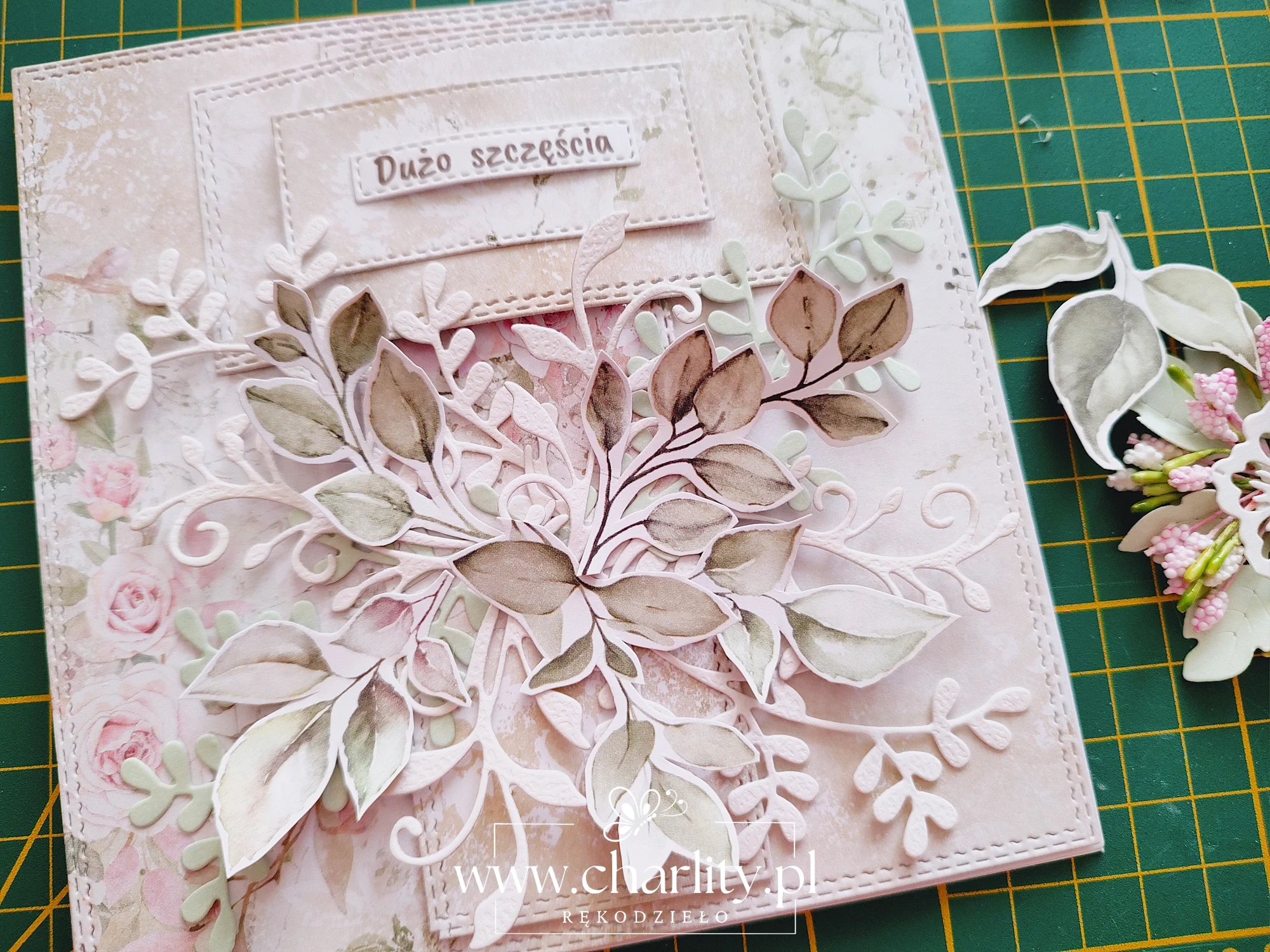 Delikatność Doliny Róż od Paperheaven